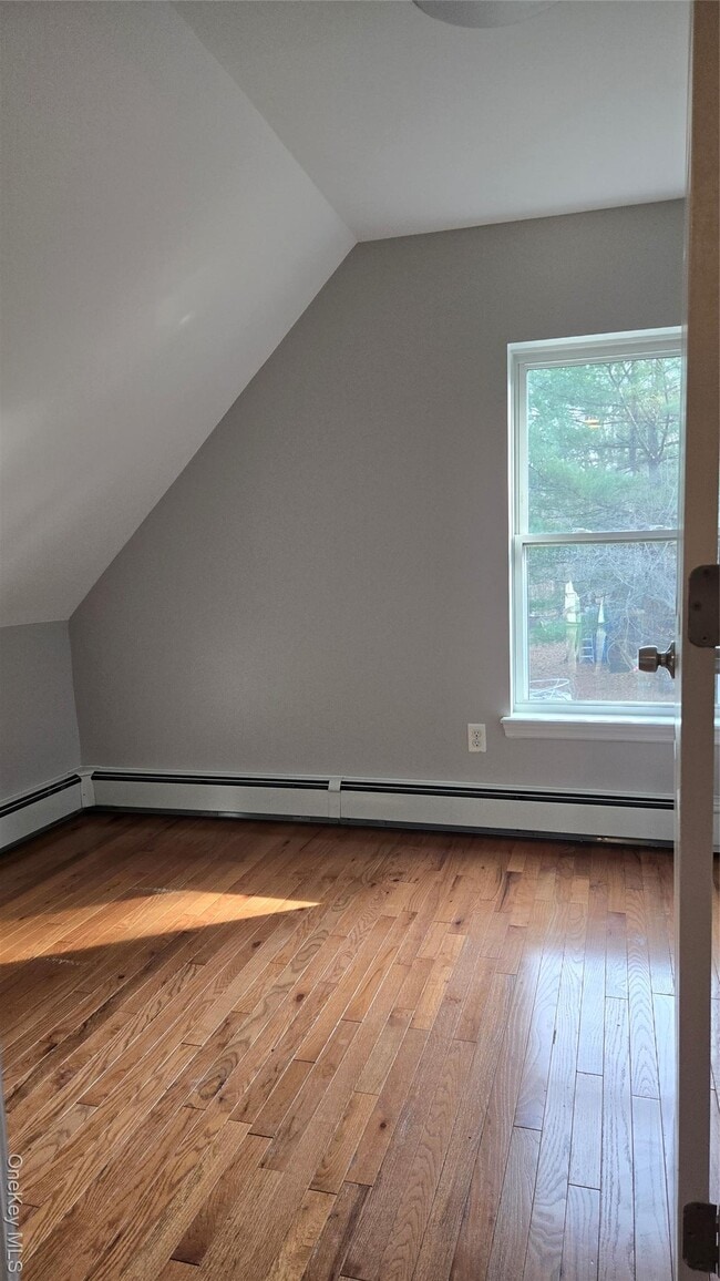 Building Photo - 37 E Rogues Path