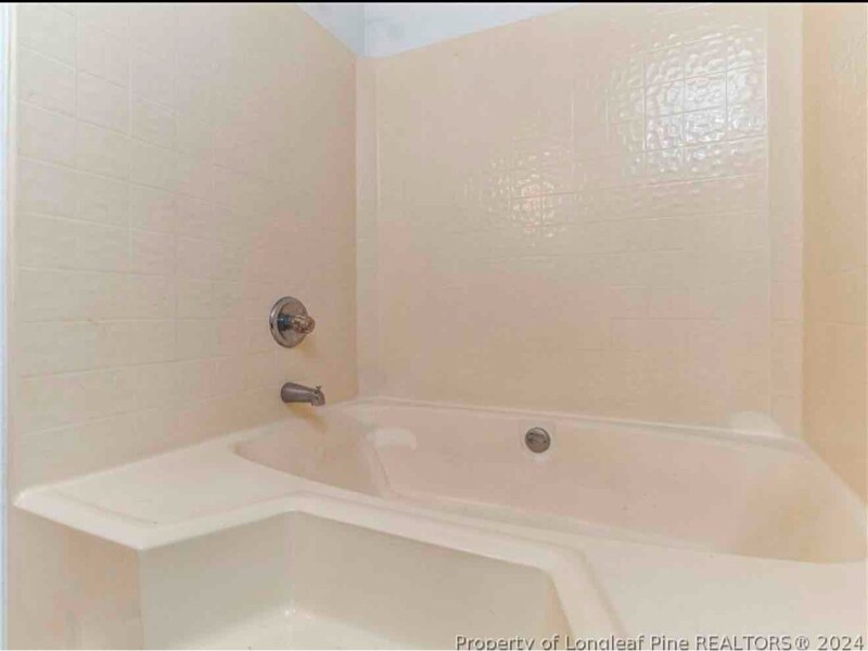 Building Photo - 1904 Tryon Dr