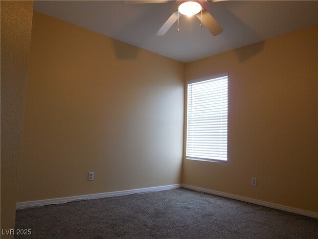 Building Photo - 822 Schooner Dr