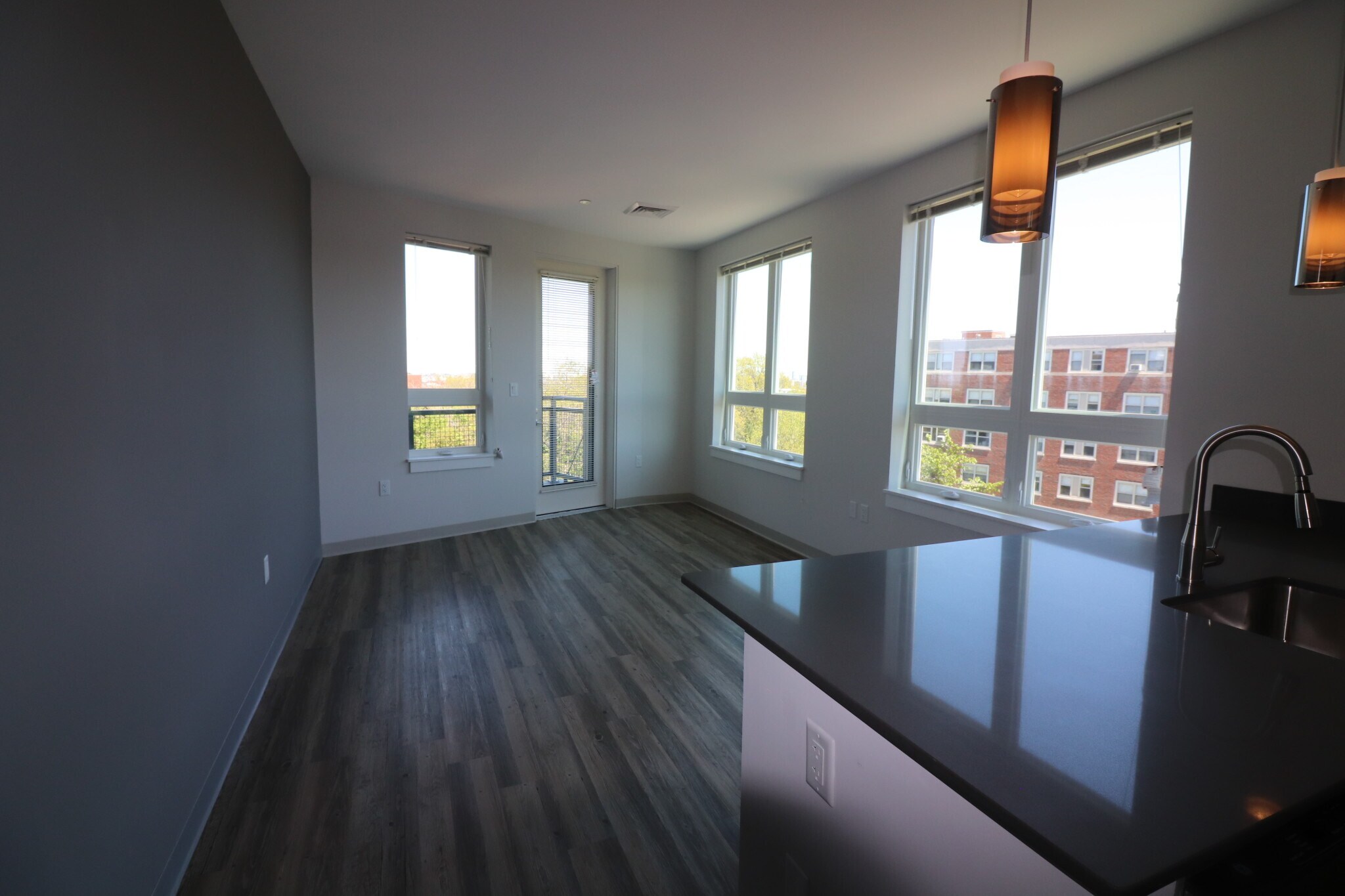 Building Photo - 162 Washington St