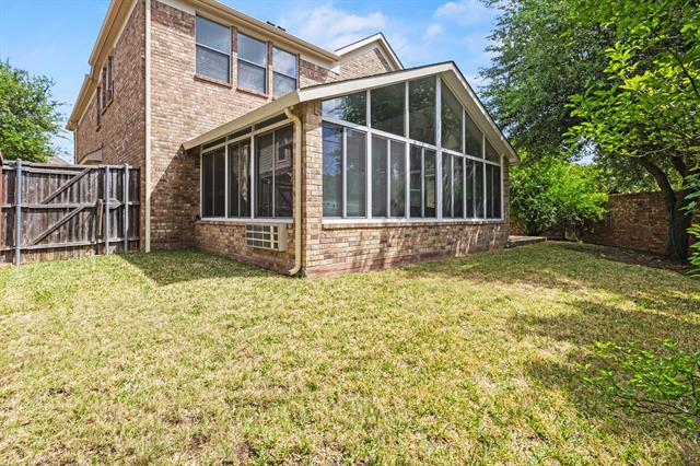 Building Photo - 8401 Foothill Dr