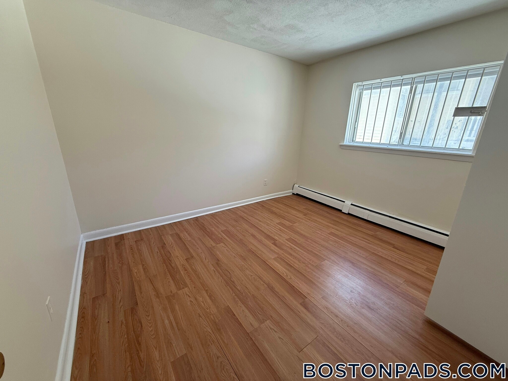 Building Photo - 75 Gardner St