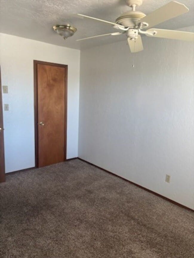 Building Photo - 2903 NE Tortoise Dr