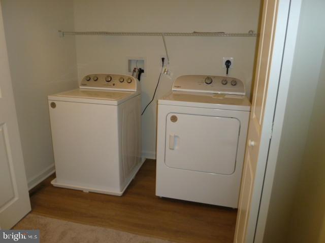 Building Photo - 860 Champions Dr