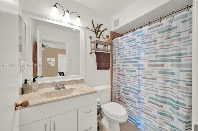 Building Photo - 3752 San Simeon Cir