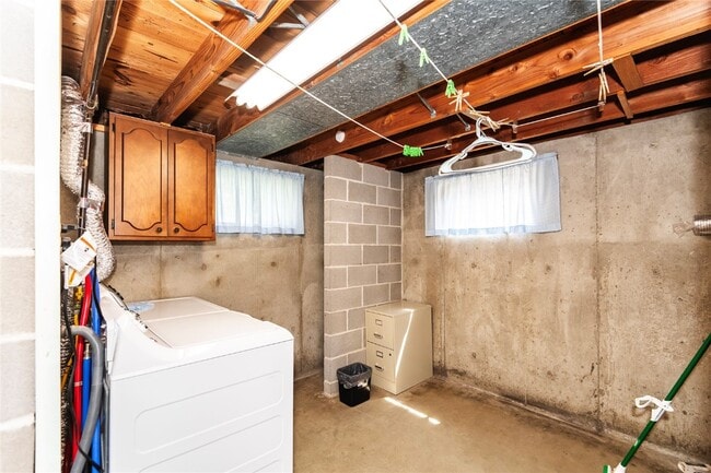 Building Photo - 10411 Antrim Dr