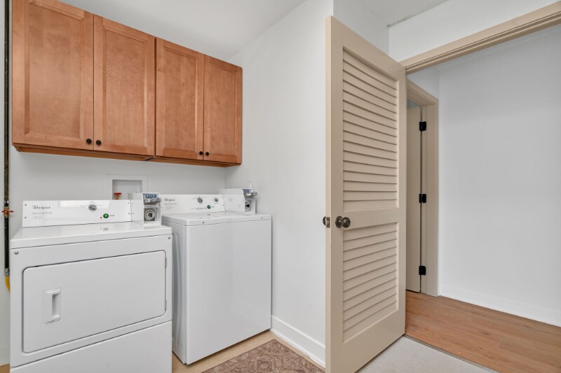 Building Photo - 515 Pasadena Ave