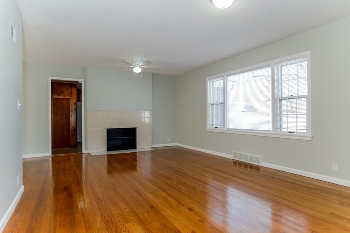 Building Photo - 6703 N Walnut St