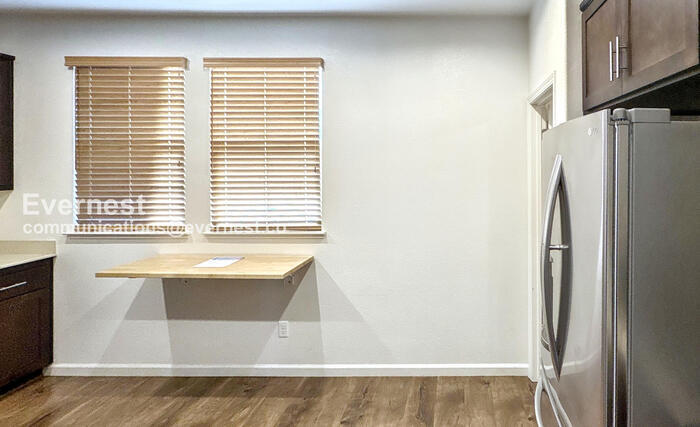 Building Photo - 60 Regency Pl