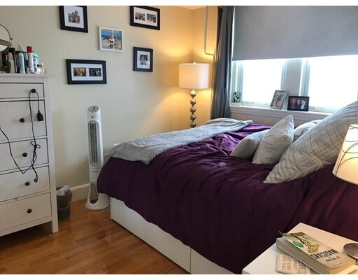 Building Photo - 137 Peterborough St