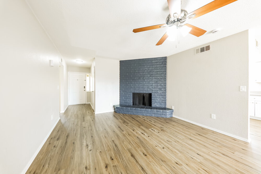 Building Photo - 4124 N 106th Ave