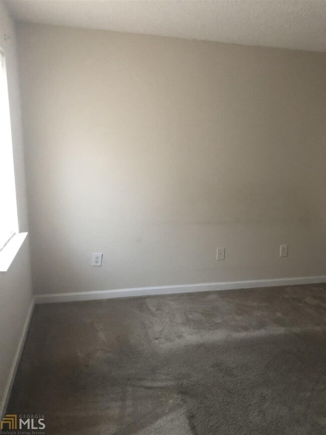 Building Photo - 123 Saine Dr SW