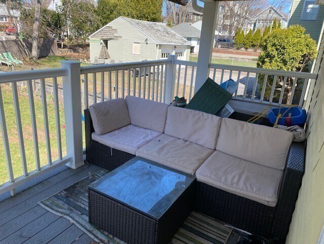 Building Photo - 27 Morton St