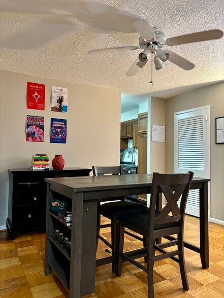 Separate Dining Room - 1300 Army Navy Dr