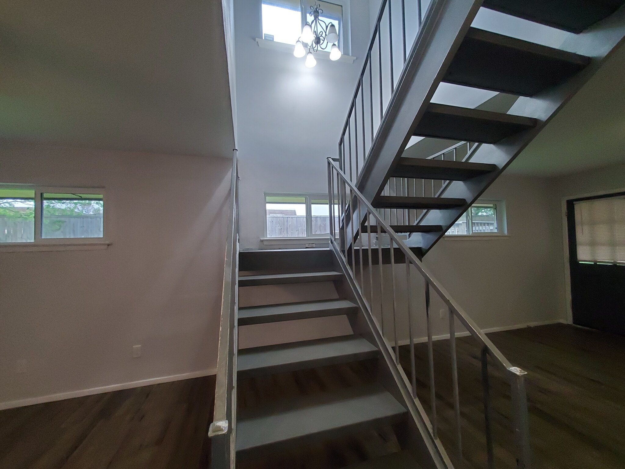 Building Photo - 6333 -6339 Granbury Rd,