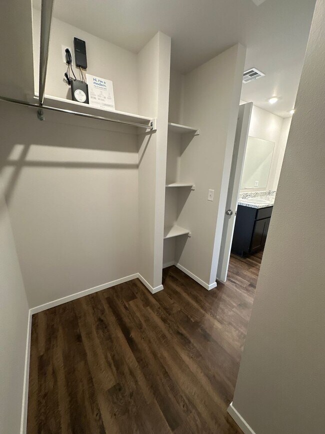 Building Photo - Now Pre-Leasing! Your Next 4-Bedroom, 2-Bath Home in Broken Arrow Awaits!