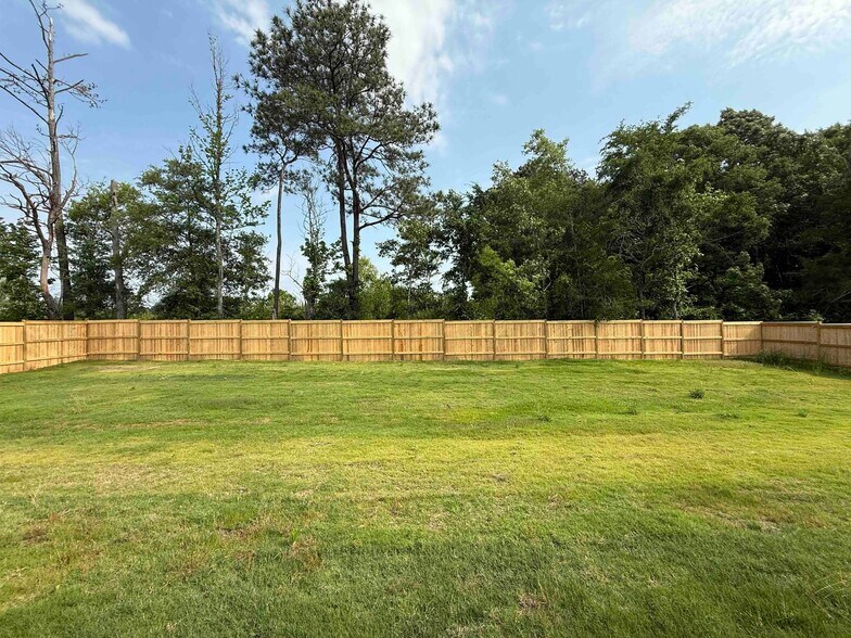 Building Photo - 548 Patrick Farms Dr