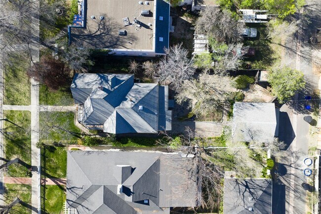 Building Photo - Historic Mount Vernon 4x1.5 Home Steps from Downtown Prescott