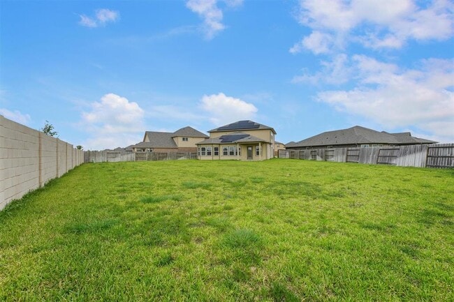 Building Photo - 1358 Eagle Pass Dr