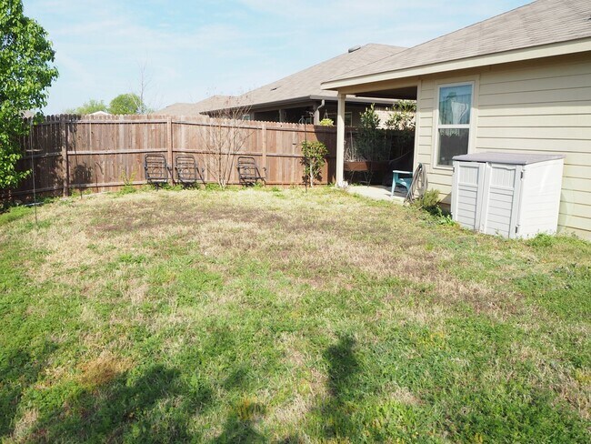 Building Photo - 401 Wilson Way