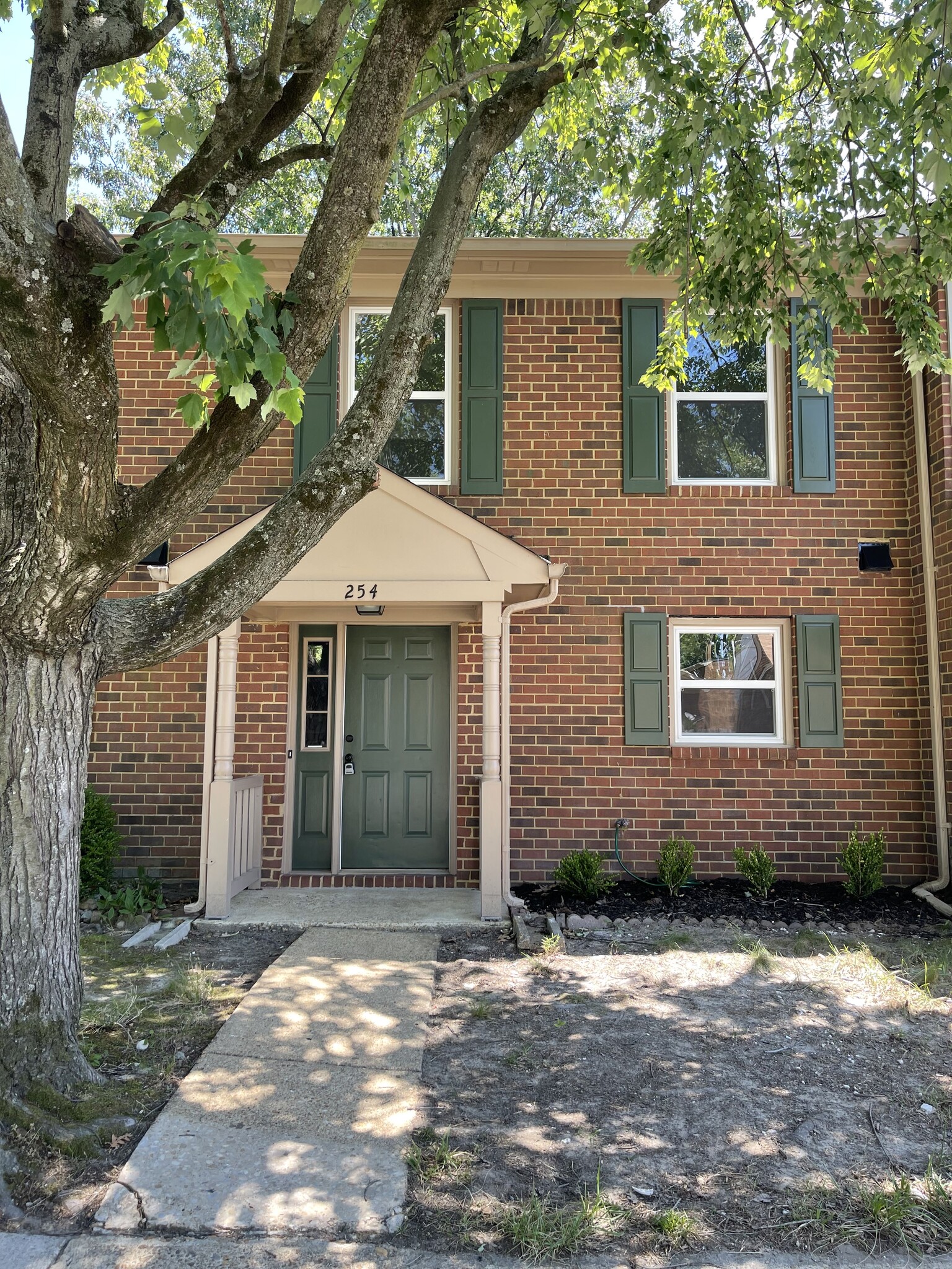 Building Photo - 254 Loch Cir