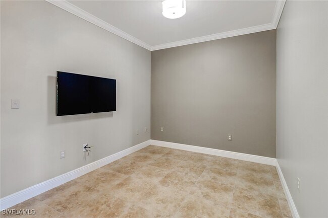 Building Photo - 23191 Fashion Dr