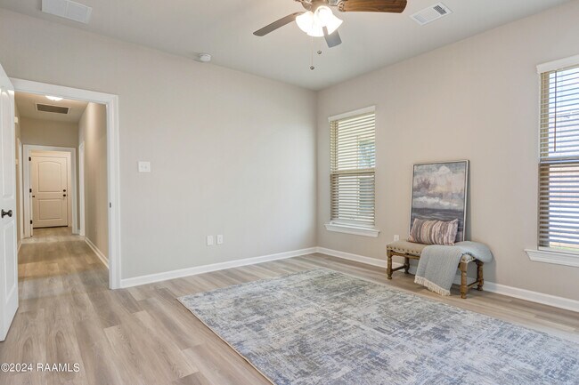 Building Photo - 124 Lightbourne Dr