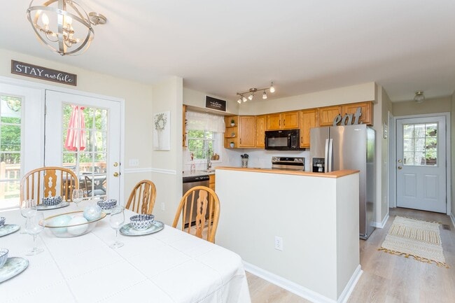Building Photo - Spacious 4-Bedroom Home in Massanutten Resort