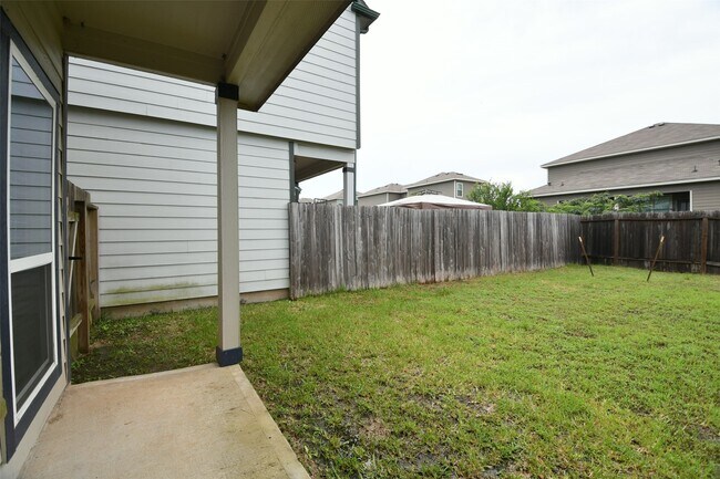 Building Photo - 104 Camelot Pl Ct