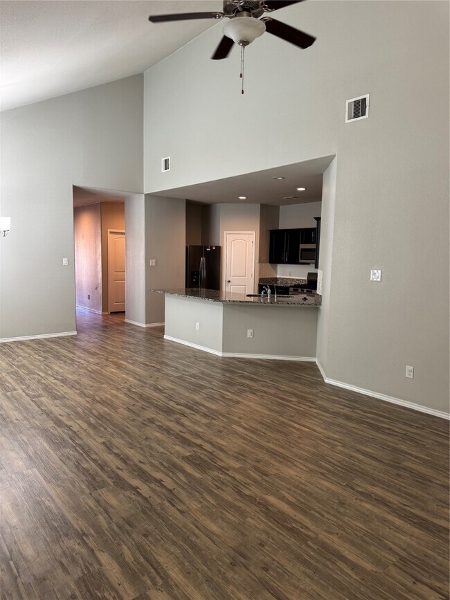 Building Photo - 11387 Dawn Beach Ln