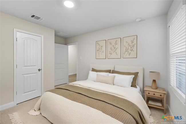 Building Photo - 1308 Parkwood