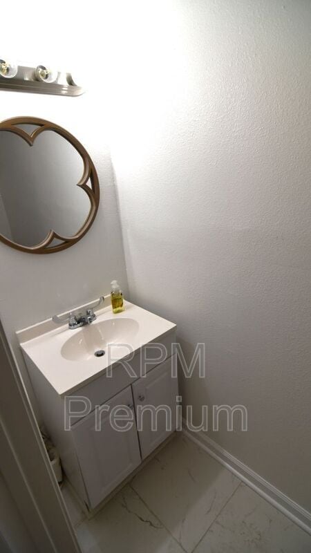 Building Photo - 1795 Boulevard De Province Blvd