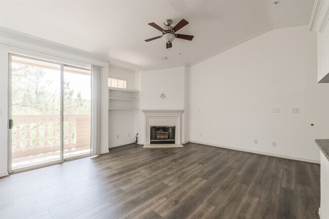 Building Photo - 2111 Welch St