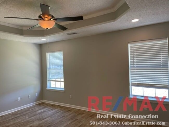 Building Photo - Sorry No Smoking and Pets Permitted with R...