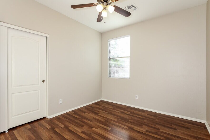Building Photo - 16994 W Manchester Dr