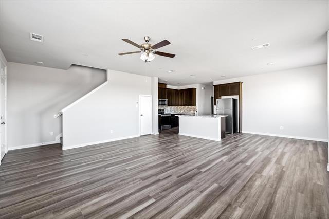 Building Photo - 3201 Solana Cir