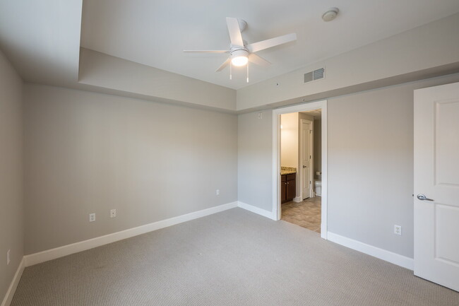 Building Photo - 200 River Vista Drive