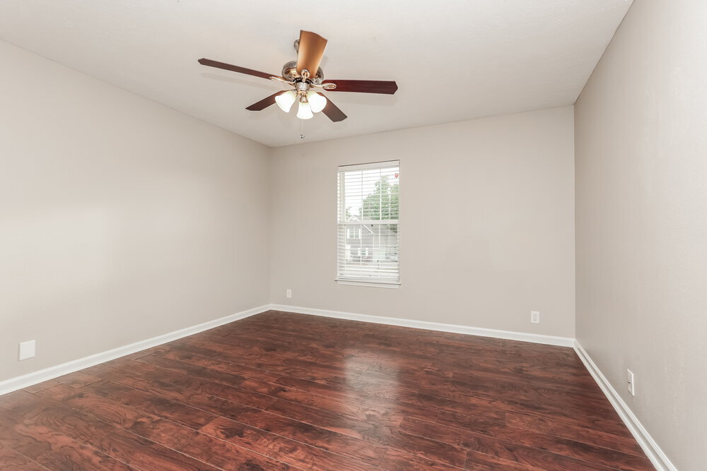 Building Photo - 122 Mary Joe Martin Dr