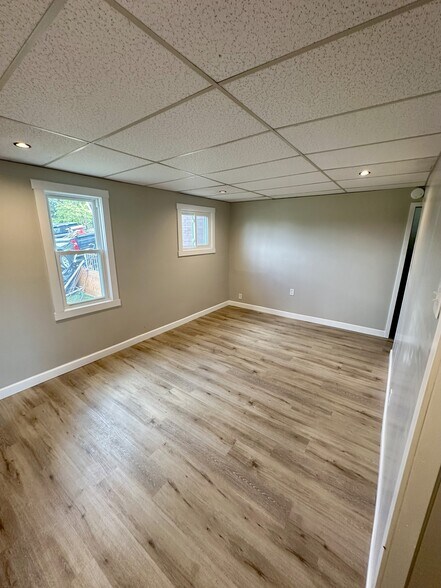 Building Photo - 534 Edgewood Ave