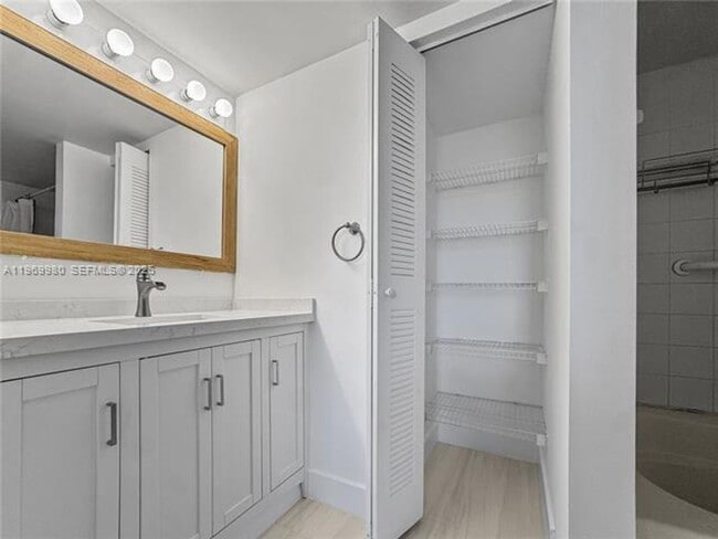 Building Photo - 2123 Renaissance Blvd