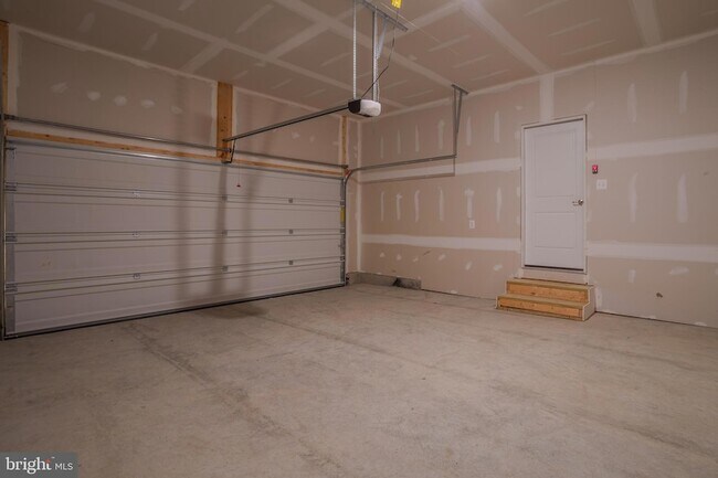 Building Photo - 79 Spatterdock Rd