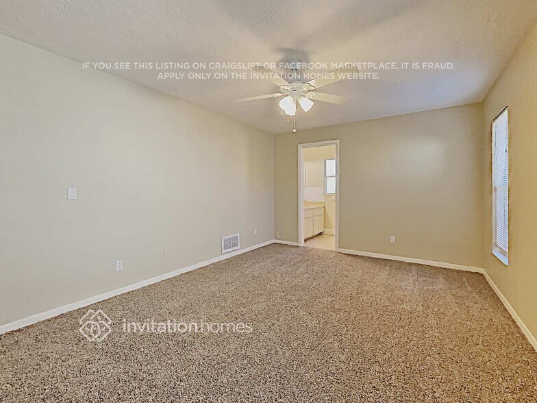 Building Photo - 2991 62nd Ave S