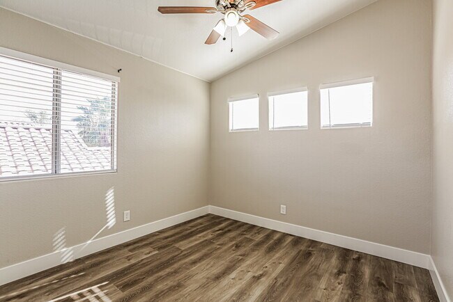 Building Photo - 2110 Big Boulder Dr