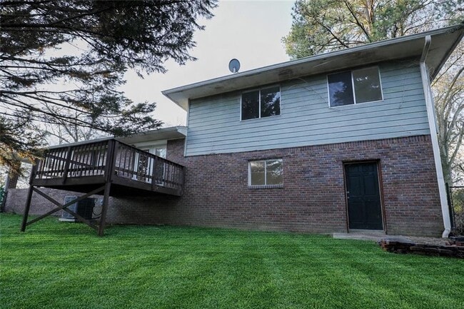 Building Photo - 507 Menefee St