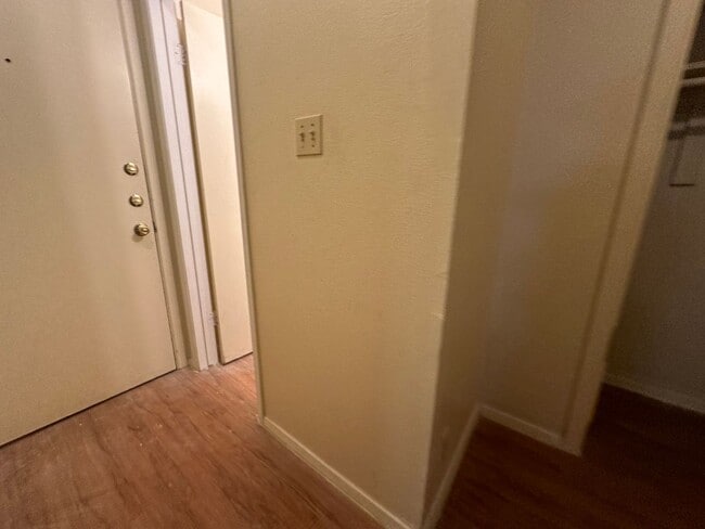 Building Photo - 8104 Hood Cir