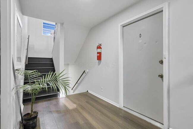 Building Photo - Charming 1BD/1BA