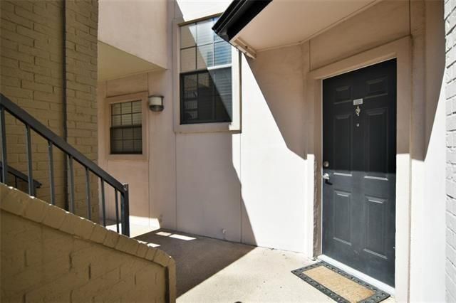 Front Door - 3901 Travis Street