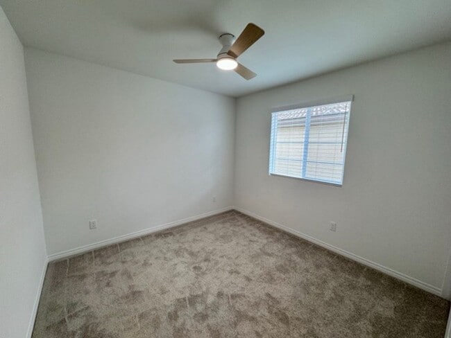 Building Photo - Welcome to Your Brand New 3 Bedroom Solar Home in the Gated Willow Springs Community of Murrieta!