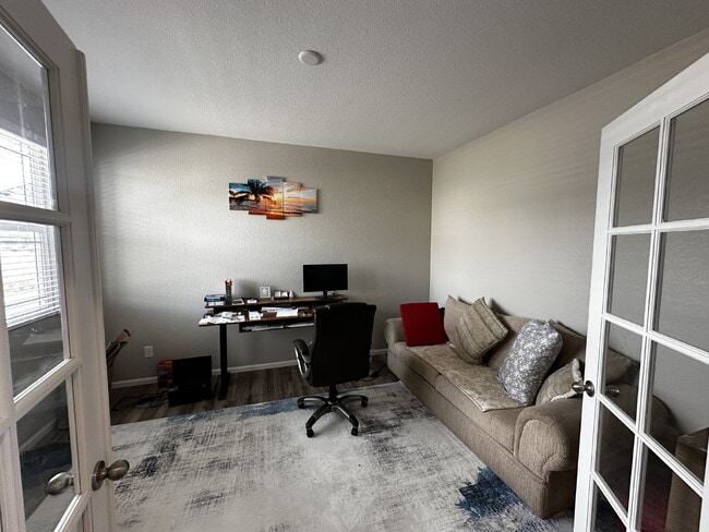 Building Photo - Available May! Beautiful home in Murphy Creek!