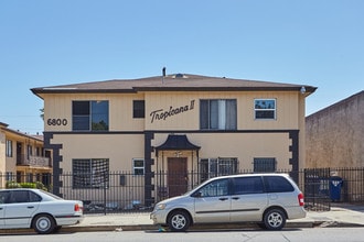 Building Photo - Tropicana